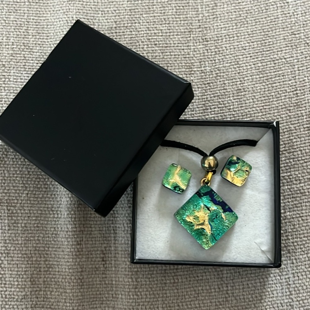 Murano Glass Necklace and Earring Set